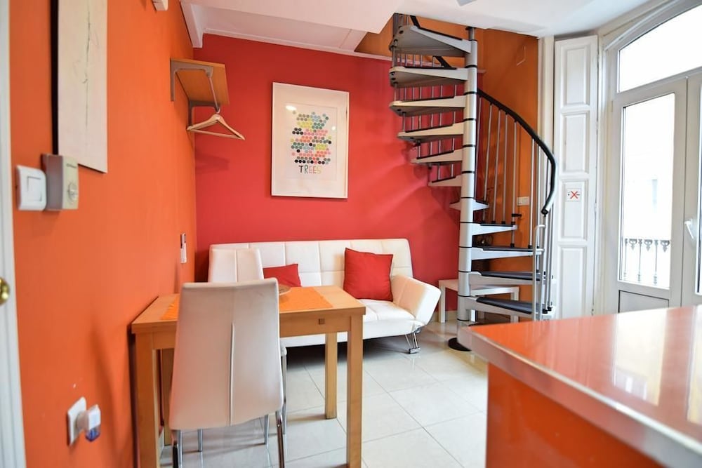 Apartamentos Marques de la Merced 27/45
