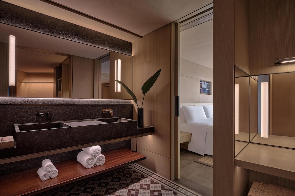 Alila Shanghai 58/61