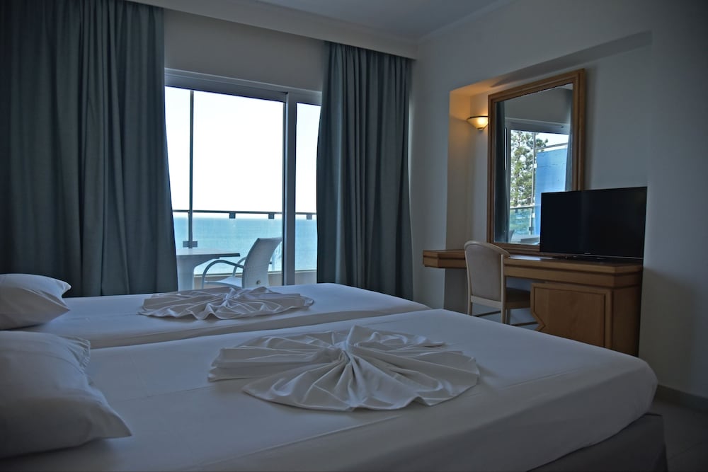 Bristol Sea View Apartments 22/69