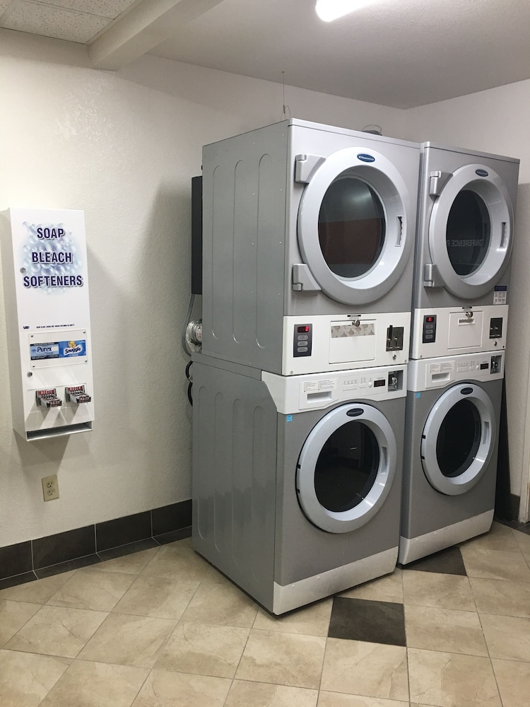 Motel6 Dixon, CA 32/58