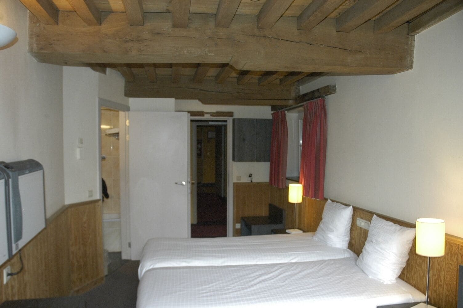 COMFORT, DOUBLE OR TWIN BED