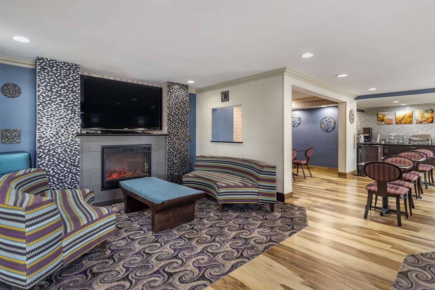 Comfort Inn Tulsa Midtown 10/18