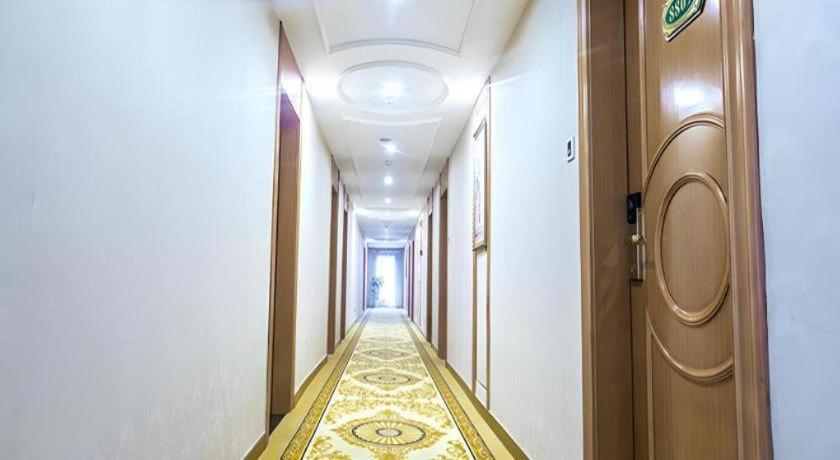 Vienna Hotel (Yangshuo Yinxiang) 37/56