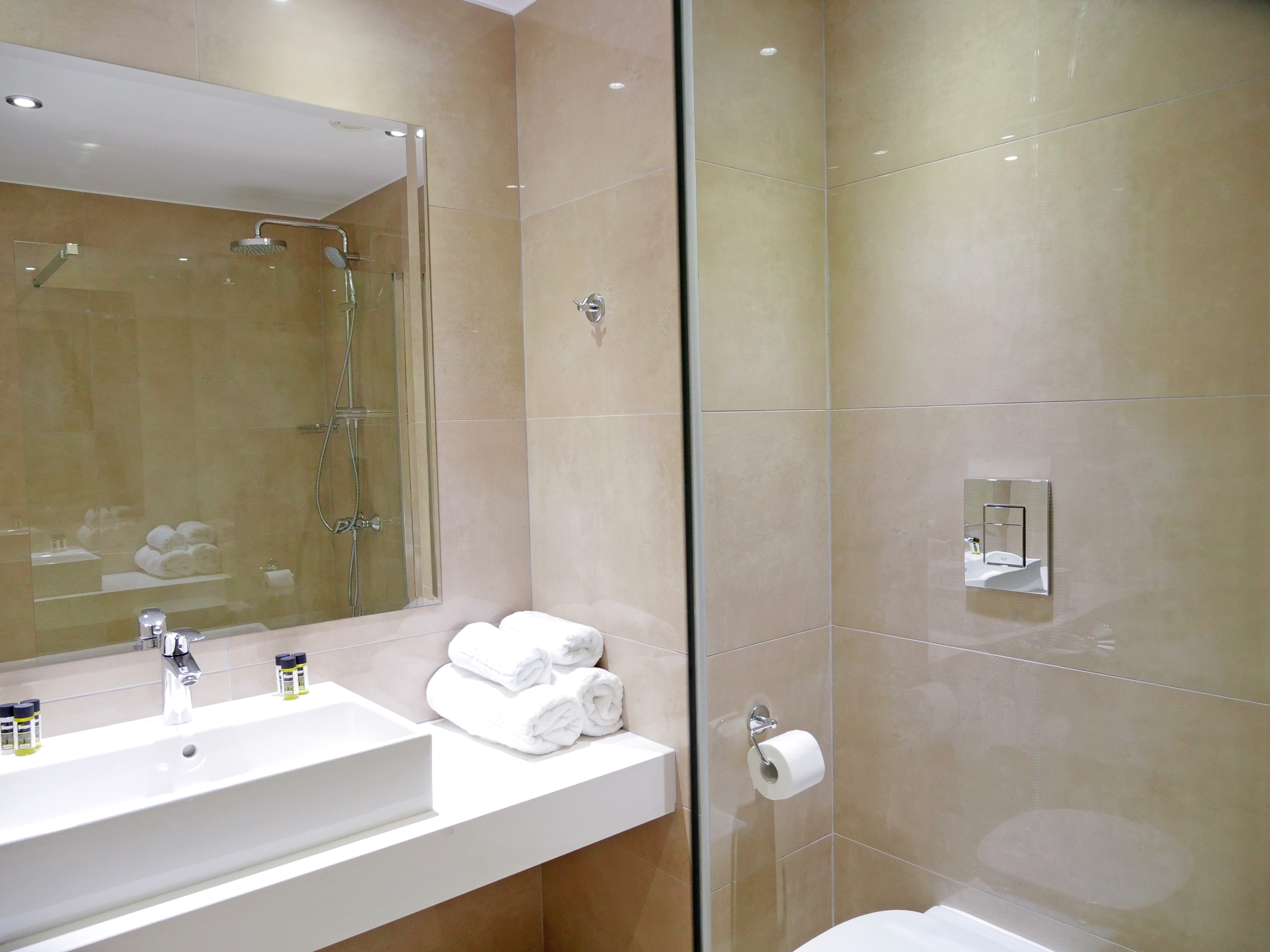 غرفة سوبيريور عائلية، Amethyst Napa Hotel & Spa 3/3