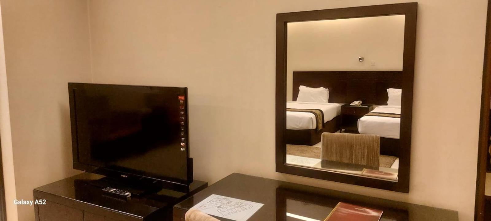 The Avenue Hotel and Suites 29/31