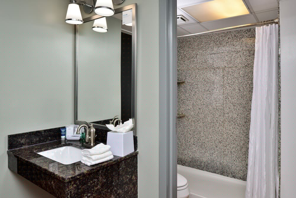 Four Points By Sheraton Virginia Beach Oceanfront 7/30