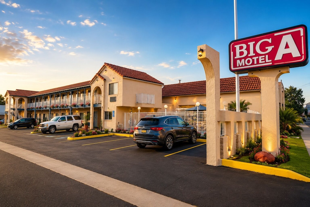 Big A Motel 32/49