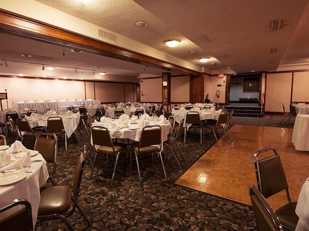 Travelodge by Wyndham Winnipeg Airport West 18/26