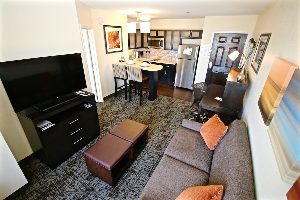 Staybridge Suites Bismarck 42/78