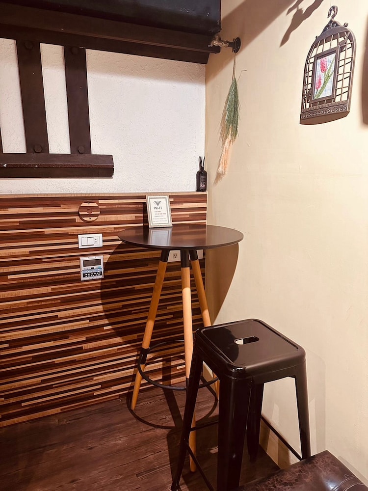 R10 Eco Hotel 43/50