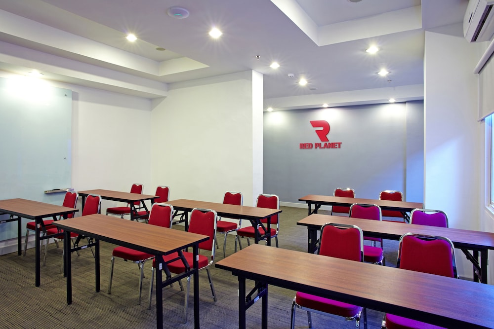 Monoloog Hotel Makassar (Formerly Red Planet Makassar) 19/25