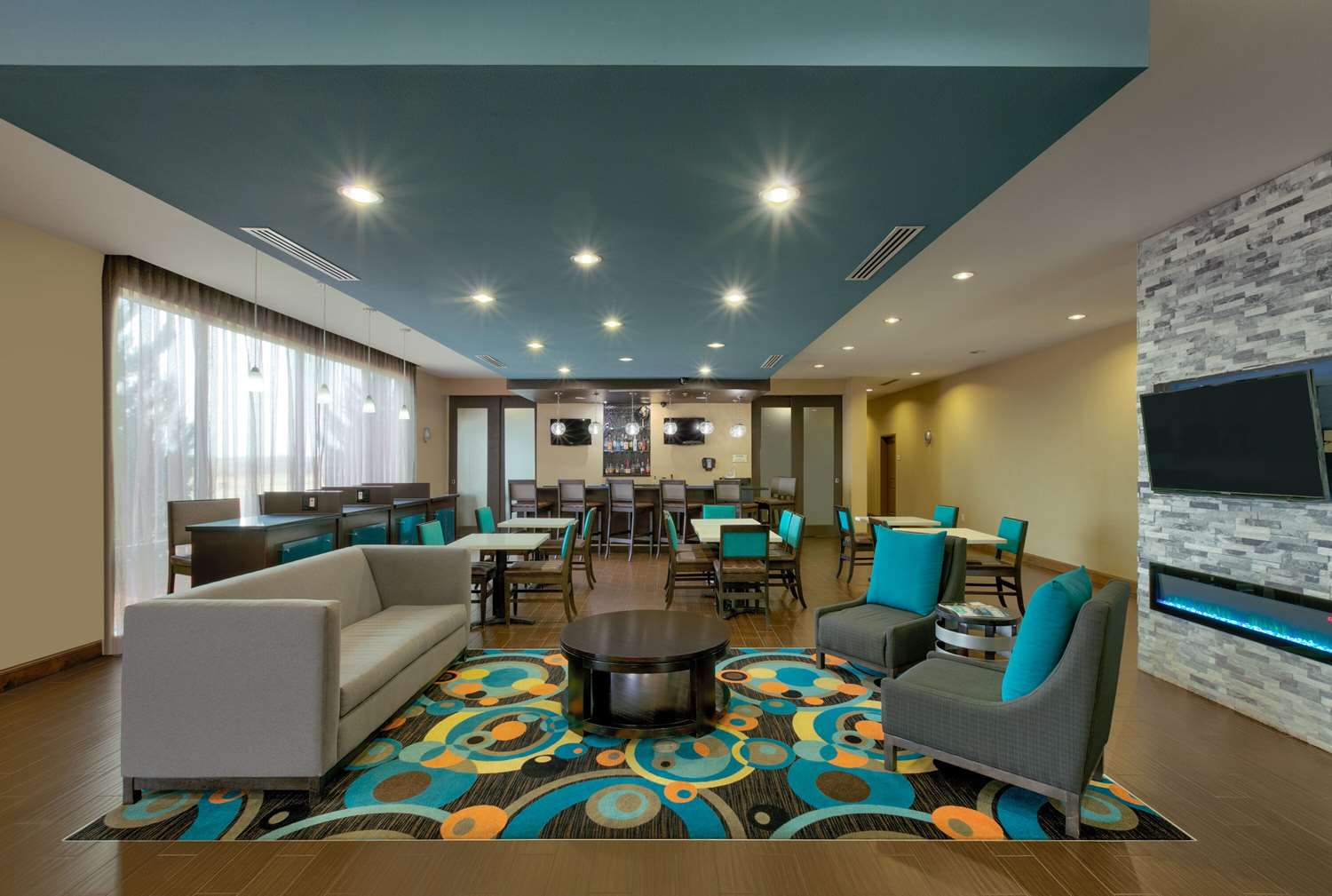 La Quinta Inn & Suites by Wyndham Clinton Historic Route 66 31/48