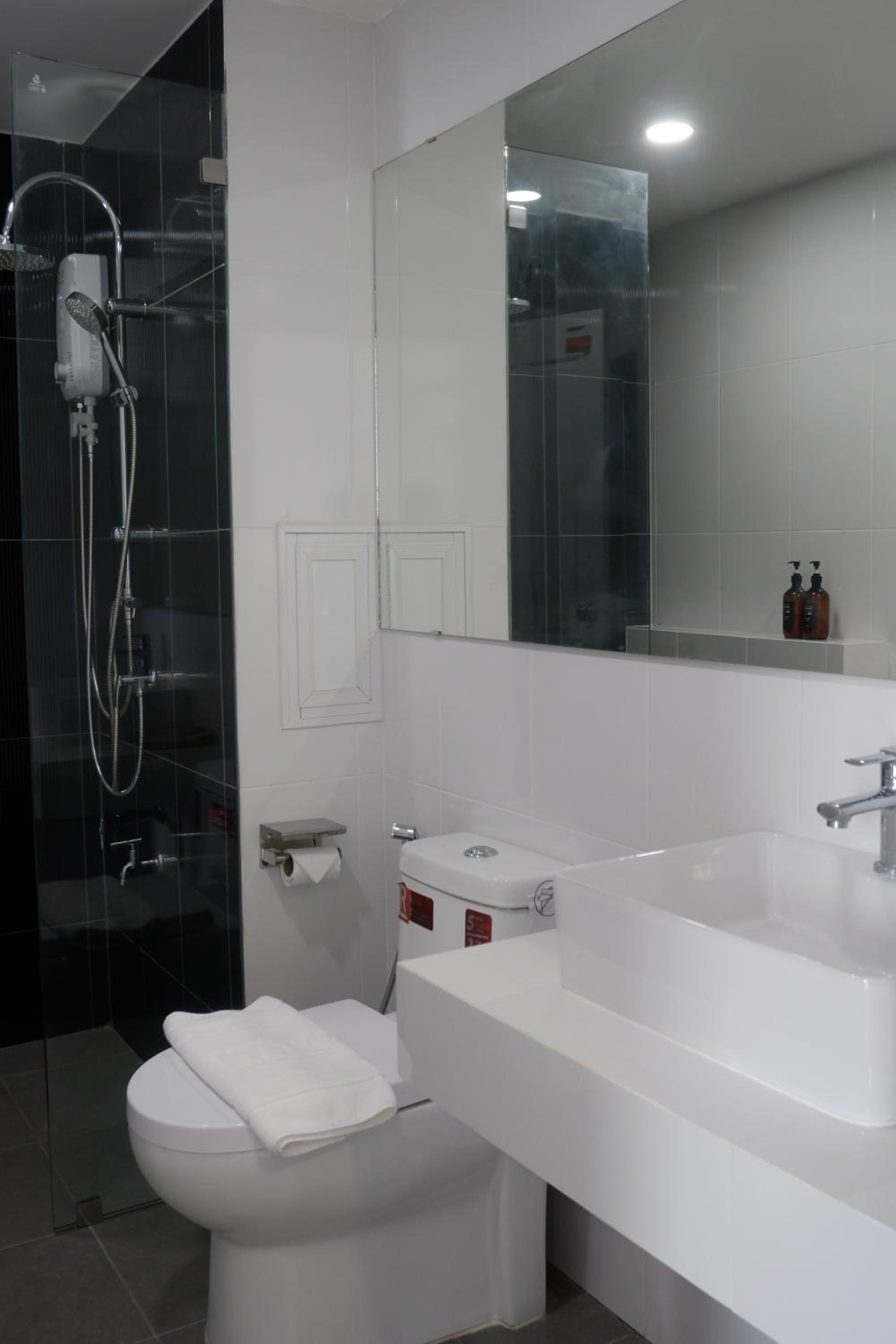 Darin Chiangmai Hotel and Residence 43/46