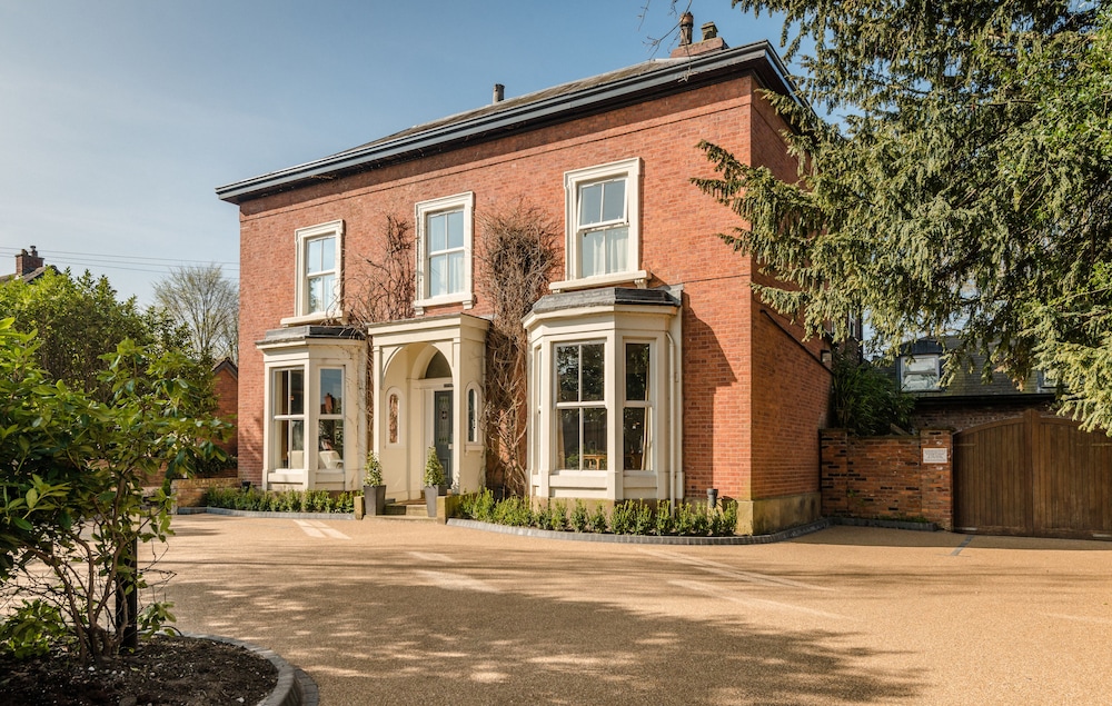 Eleven Didsbury Park 5/40