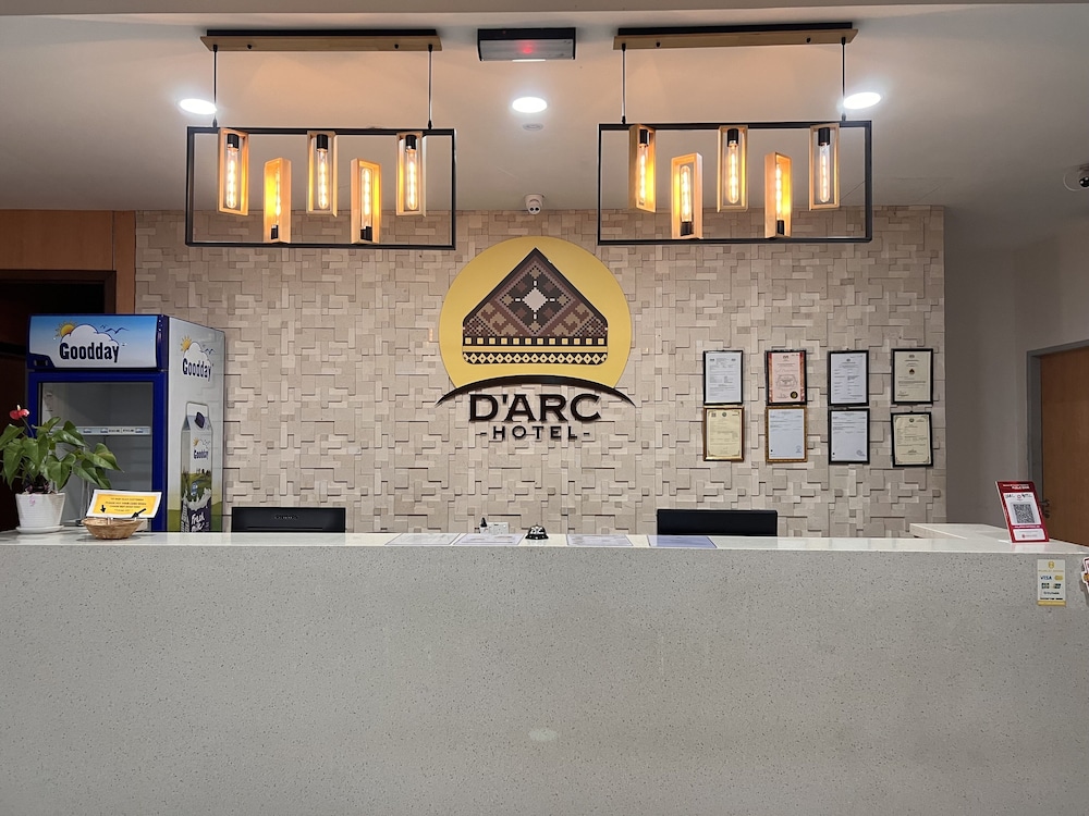D Arc Hotel 12/50