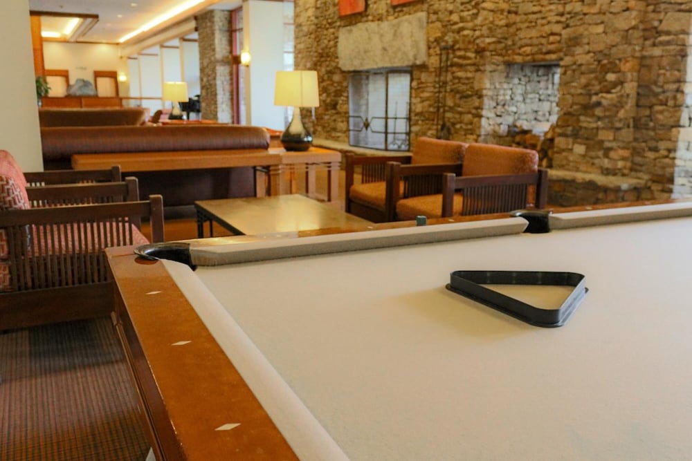 Emory Conference Center Hotel 51/83