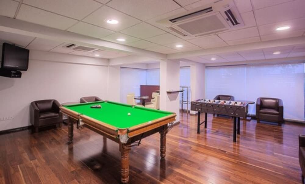 Oakwood Residence Naylor Road Pune 36/37