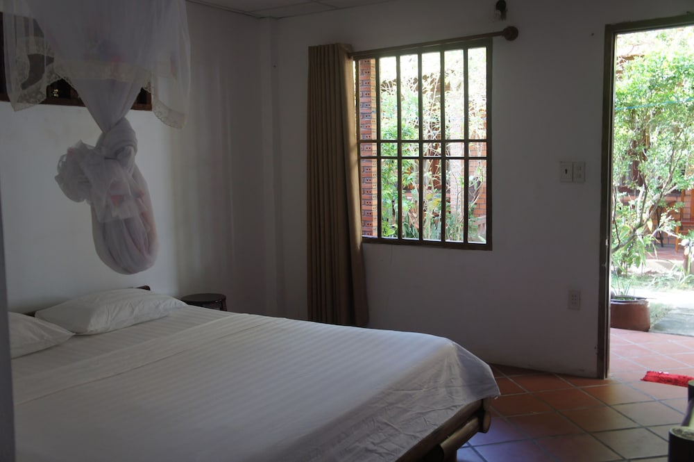 Phu Quoc Kim - Bungalow On The Beach 36/72