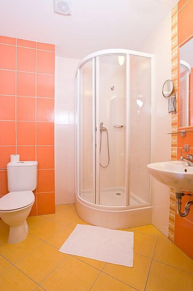 BEST WESTERN Hotel Trend 40/42