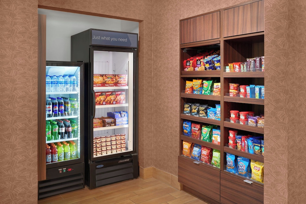 Fairfield Inn Suites Reading Wyomissing 24/51