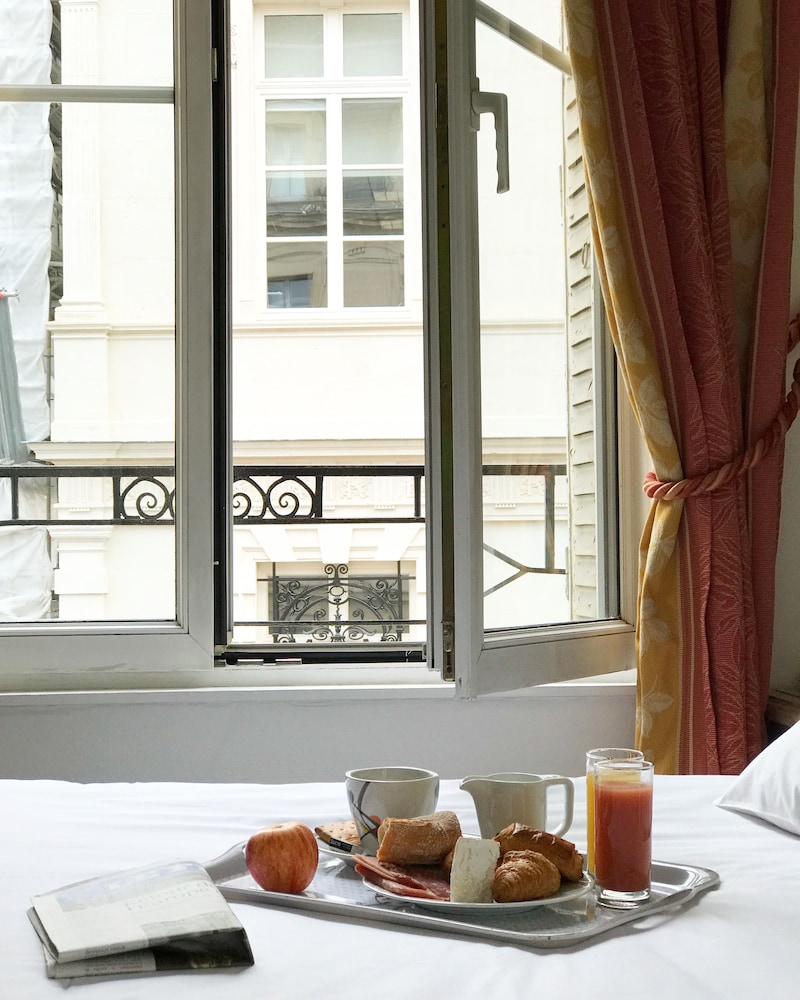 Brit Hotel Aux Sacres - Reims Centre 28/51