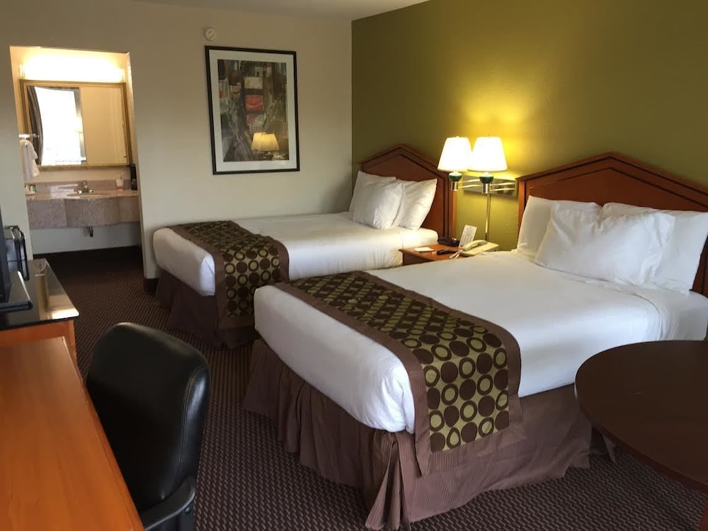 Ramada By Wyndham Pikesville Baltimore North 6/42