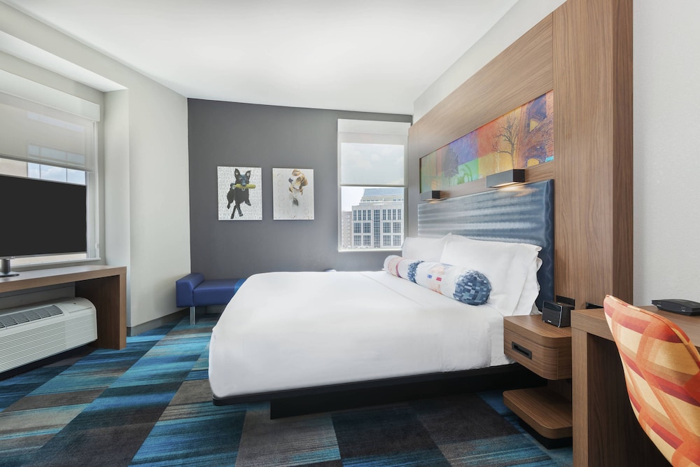Aloft Greenville Downtown 10/50