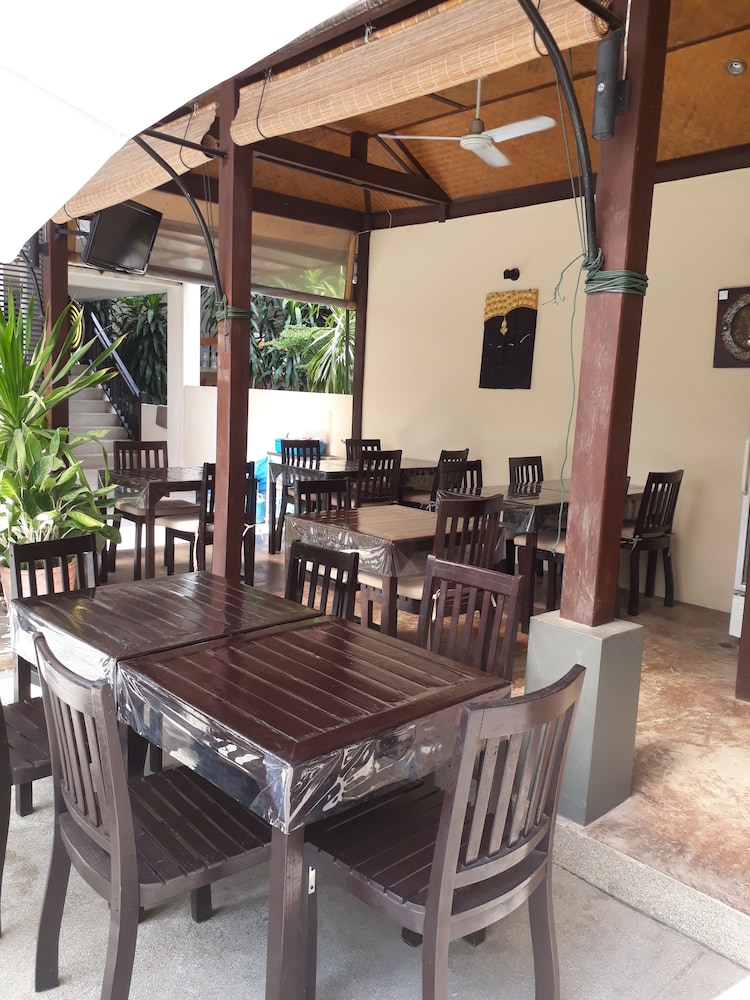 Ampha Place Hotel 37/53