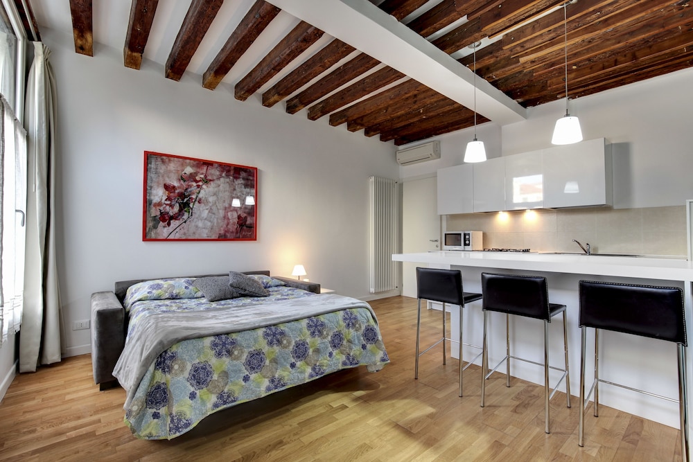 1 BEDROOM, APARTMENT