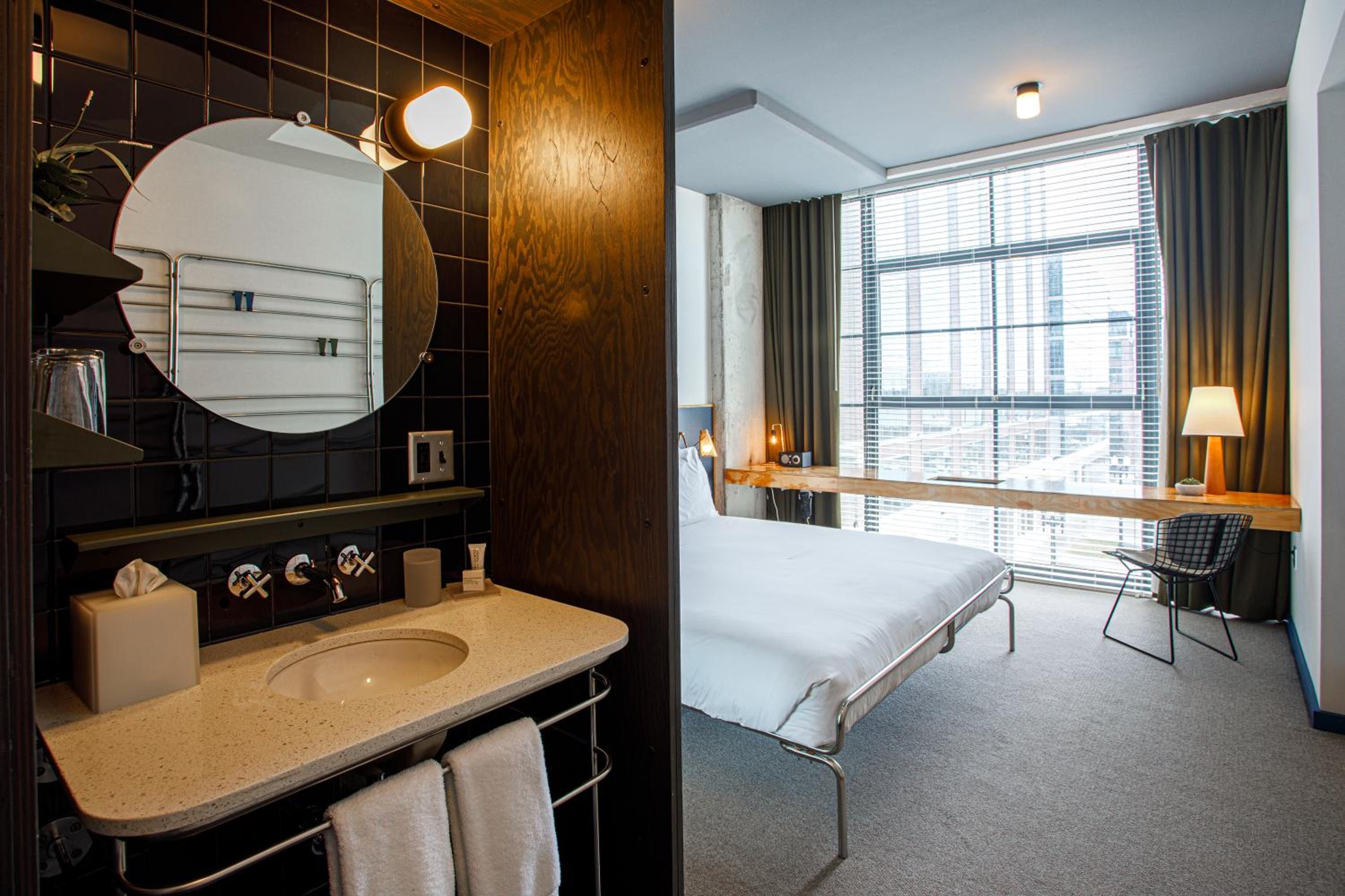 Medium، The Emily Hotel 3/7