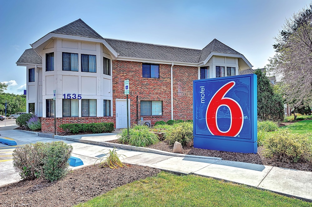 Motel6 Glenview, IL - Chicago North in GLENVIEW - IL