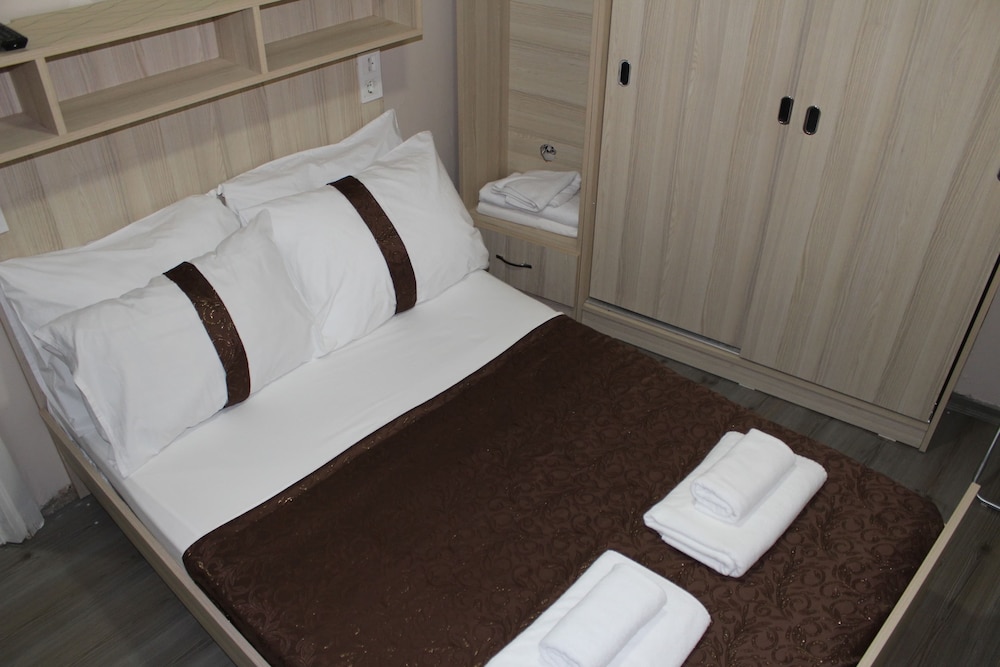 Carvan Hotel 17/55