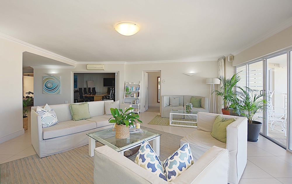 The Sir David Boutique Guest House 20/50