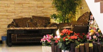 Fuchia Hotel 2/40
