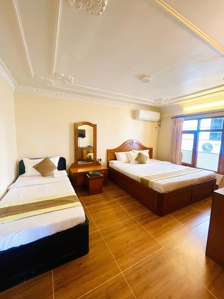 ECONOMY, APARTMENT