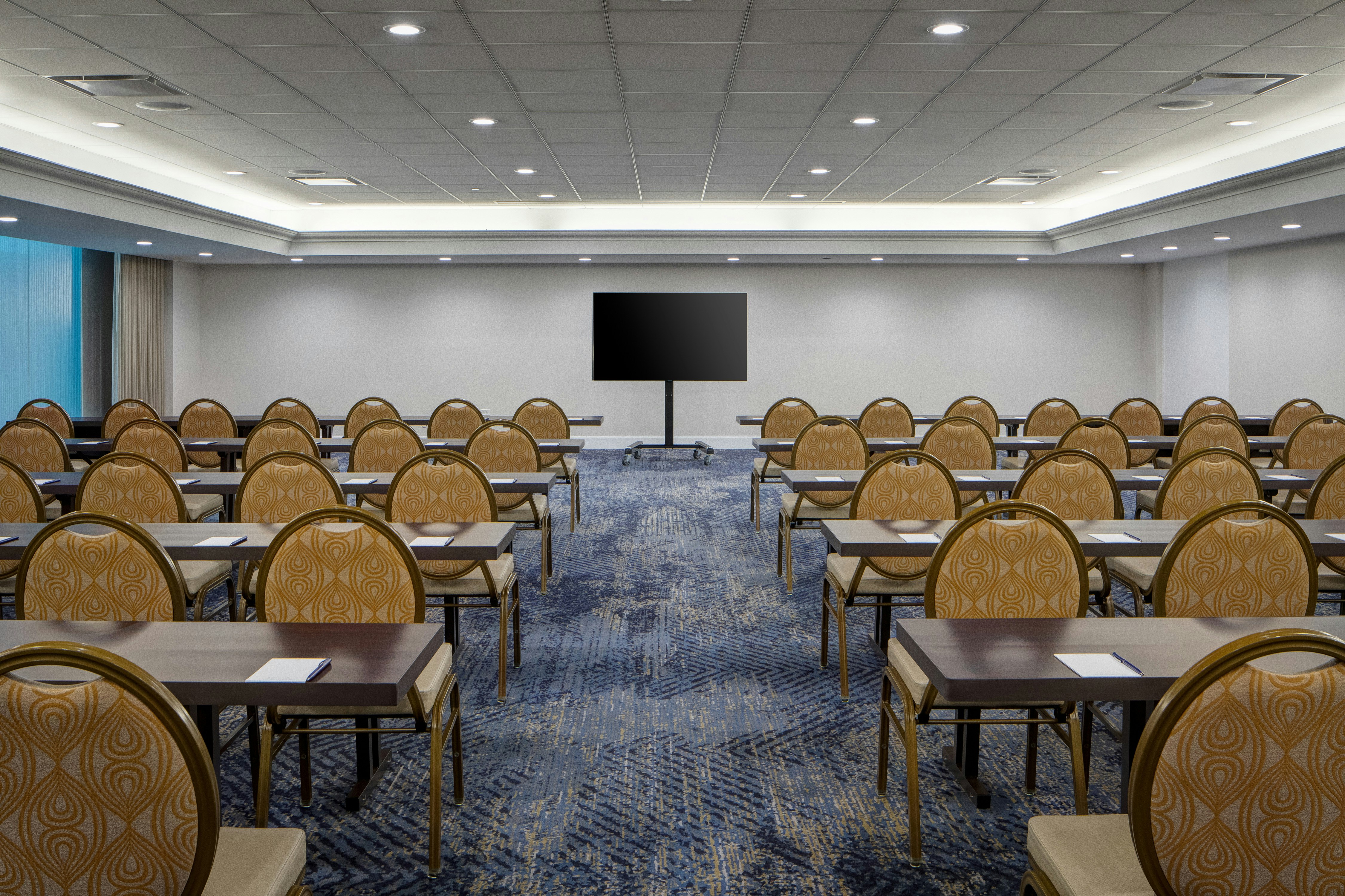 Amway Grand Plaza, Curio Collection by Hilton 56/65