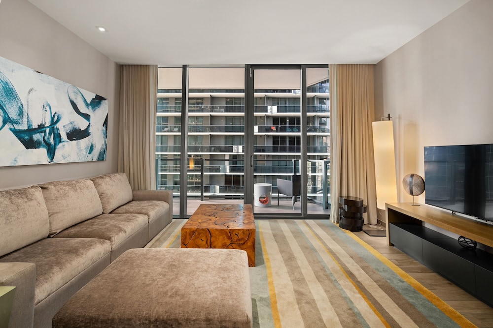 EAST Miami Residences 18/50