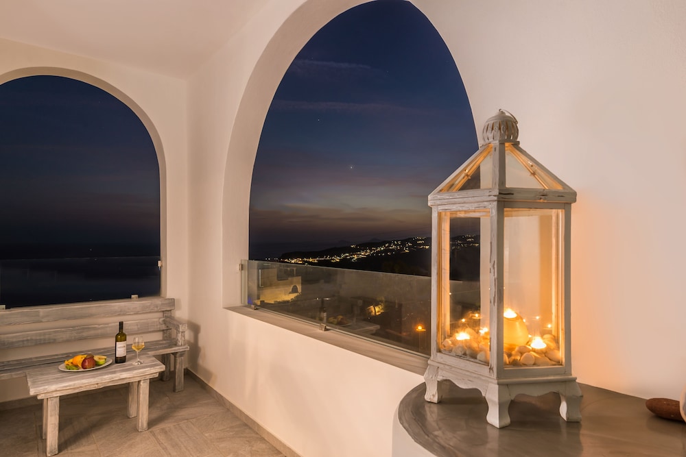 Aspronisi Luxury Villa 13/30