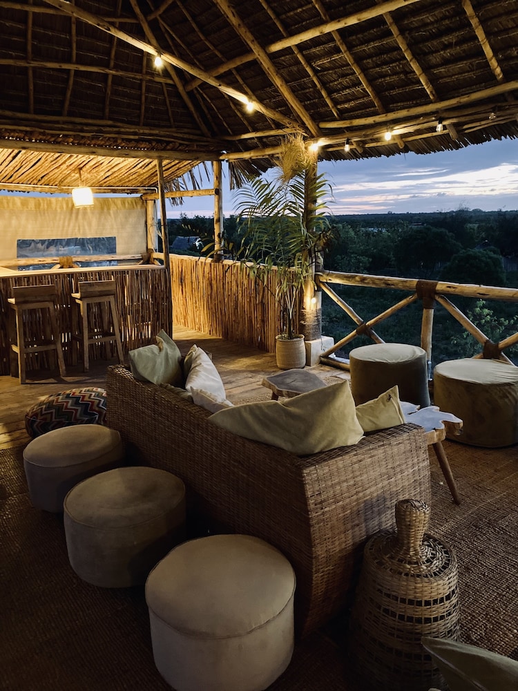 Zen Boutique Resort 24/50