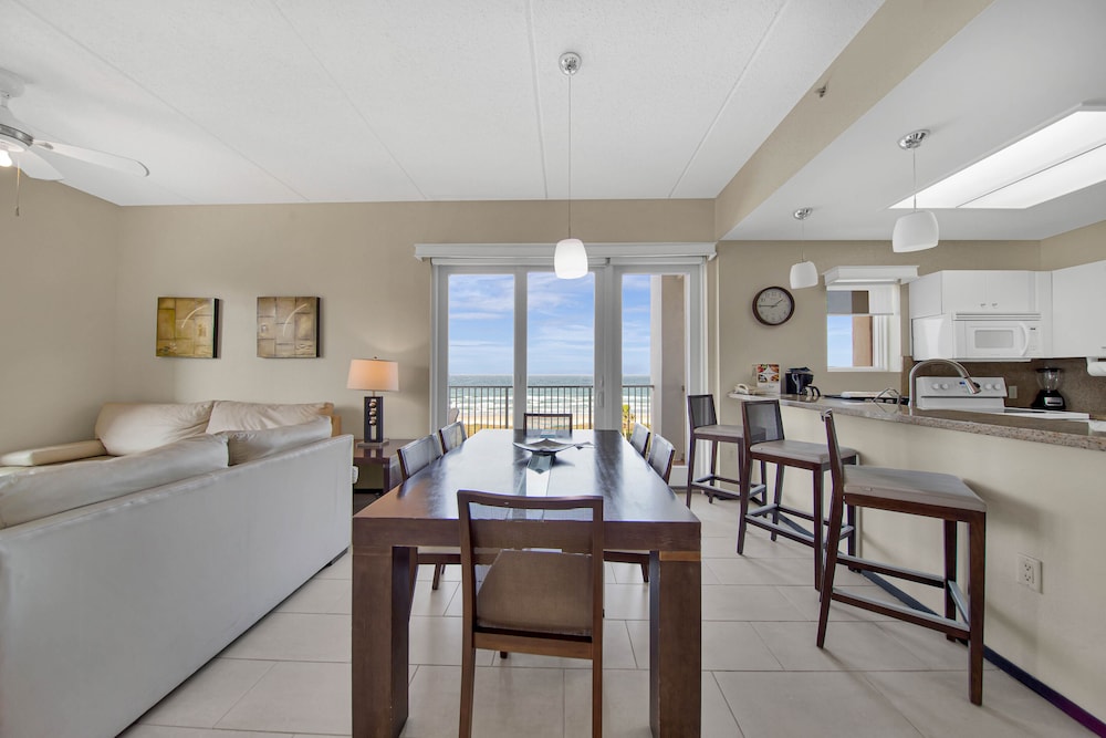 Peninsula Island Resort Spa All Suites 46/66
