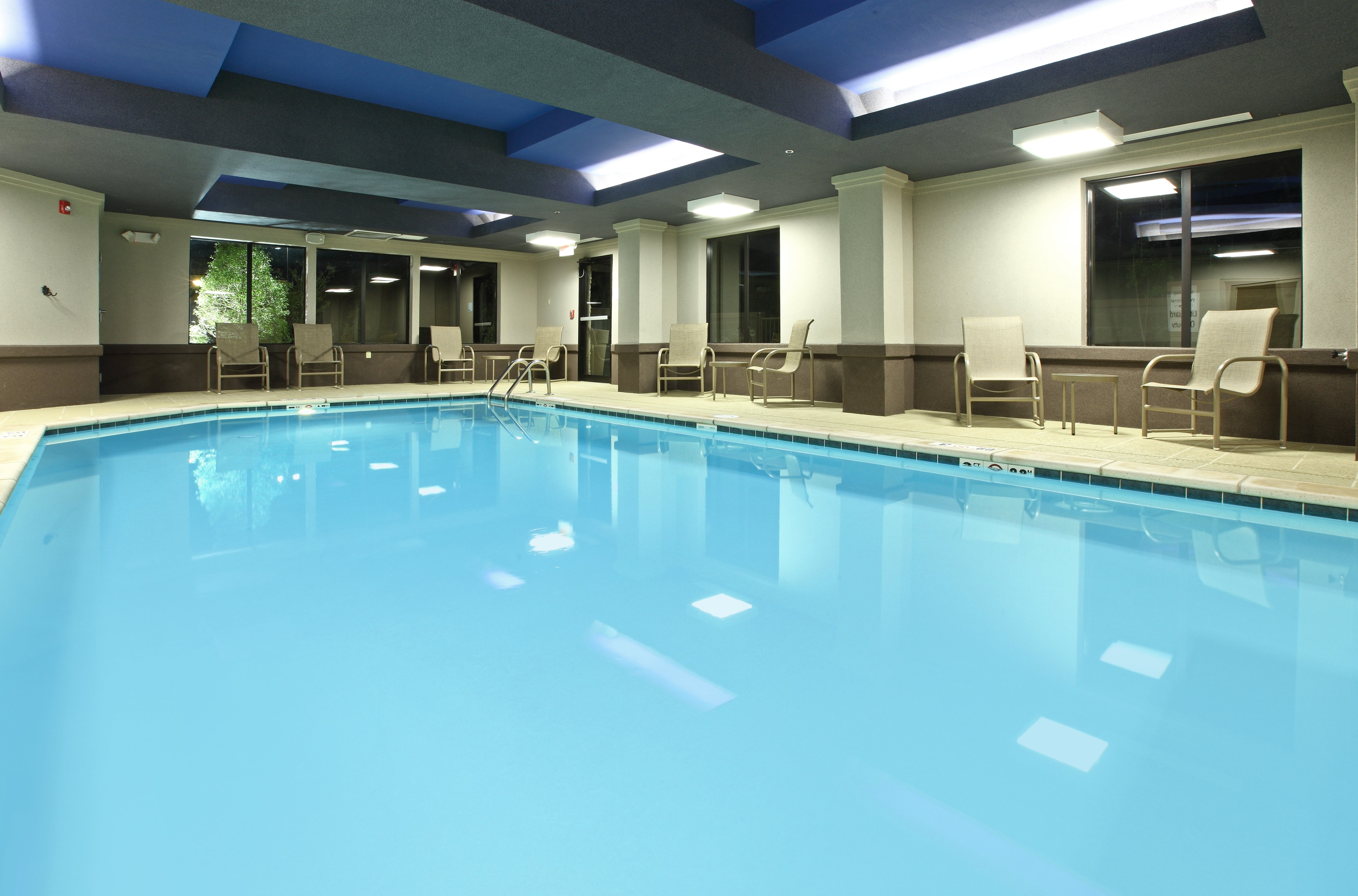 Holiday Inn Express Suites Maumelle Little Rock Nw 27/42