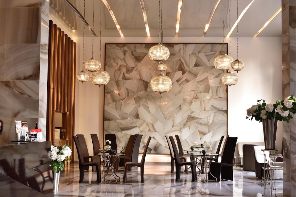 Royal Tulip Achrafieh 54/69