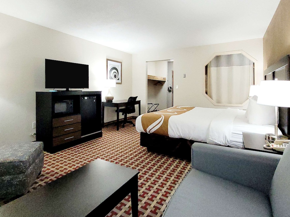 Quality Inn Suites Marion 17/44