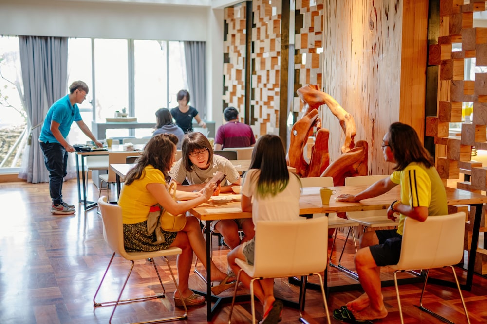 Bay Forest Boutique Hotel 52/72