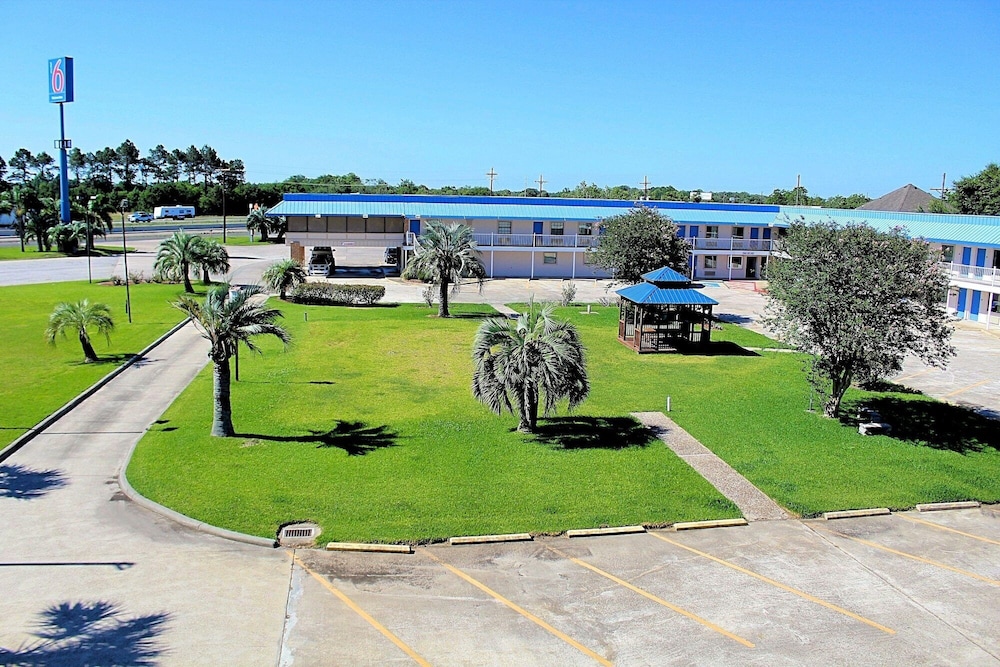 Motel6 Winnie Tx 52/66