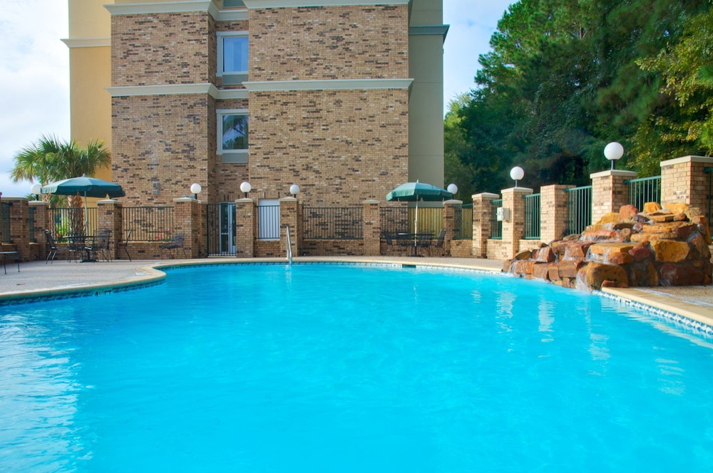 Holiday Inn Express Hotel and Suites Lufkin South — foto 5
