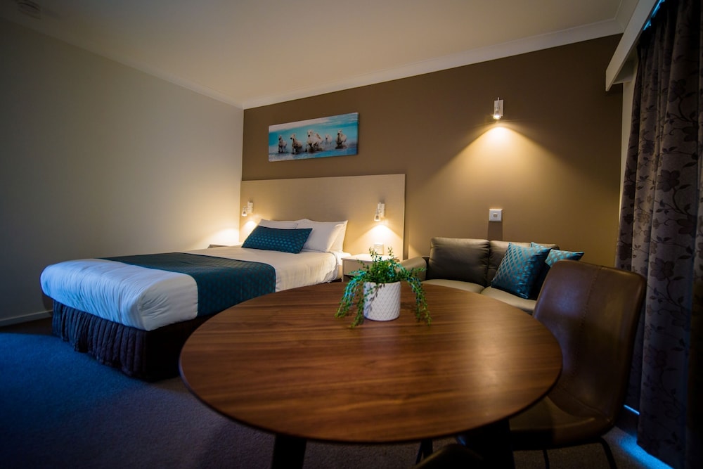 Hamiltons Townhouse Motel 31/51