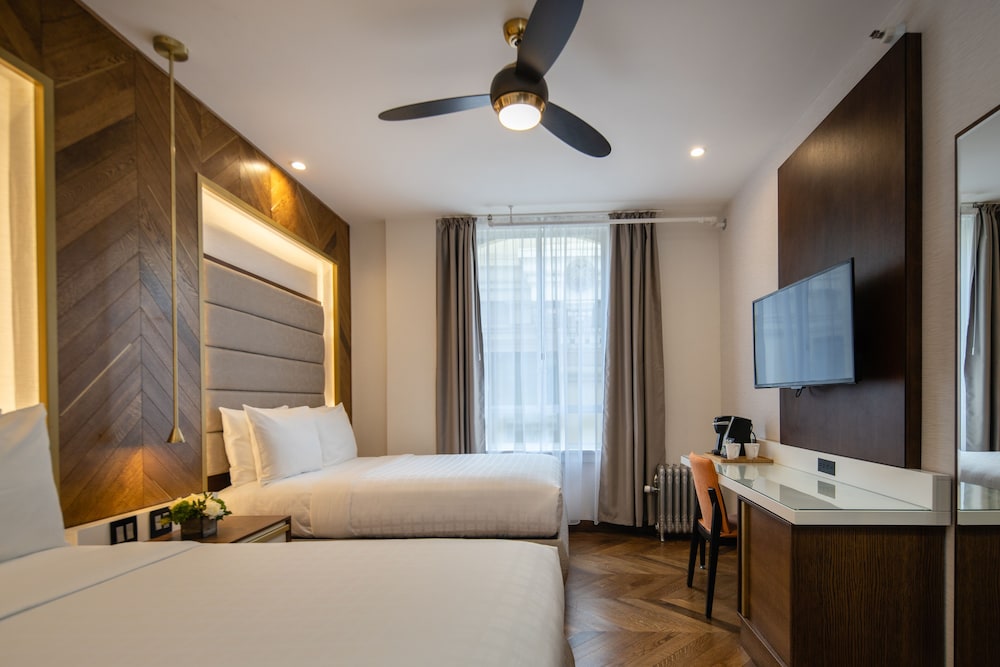 Hotel 32One 20/39