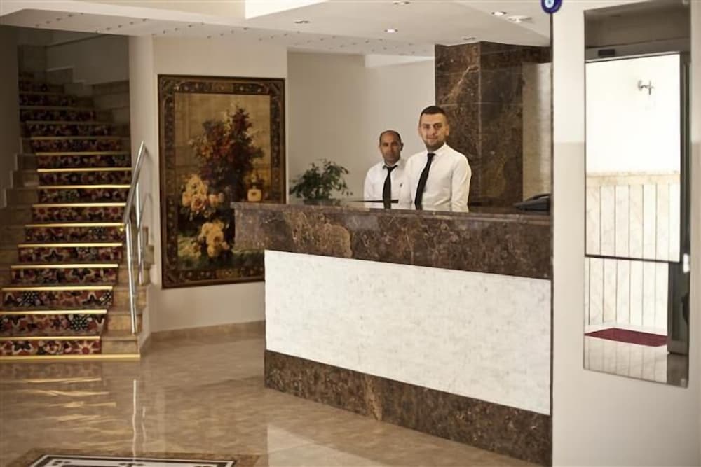 Otel Oz Yavuz
