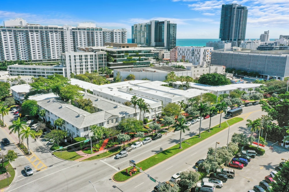 Tradewinds Apartment Hotel 58/65